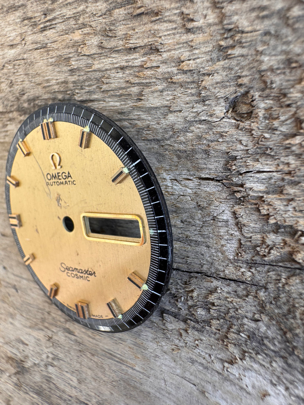 Omega Seamaster Cosmic Vintage Dial – Black Outer Track – Cal. 752 – 30.5 mm
