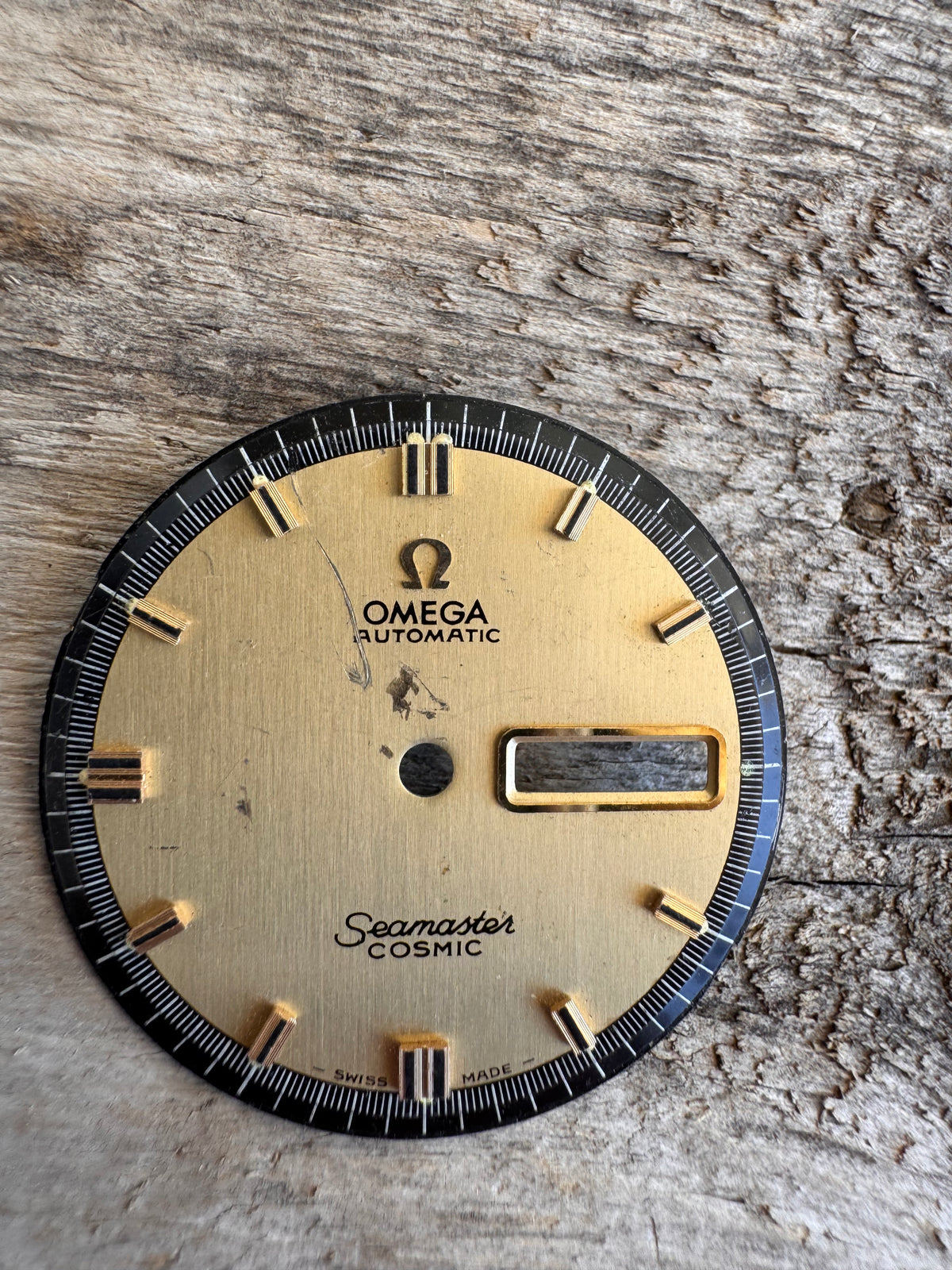 Omega Seamaster Cosmic Vintage Dial – Black Outer Track – Cal. 752 – 30.5 mm
