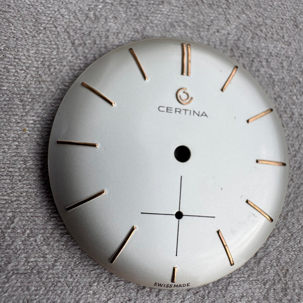 Certina vintage cadran argenté 29,5 mm – Index bâtons dorés – Petite seconde