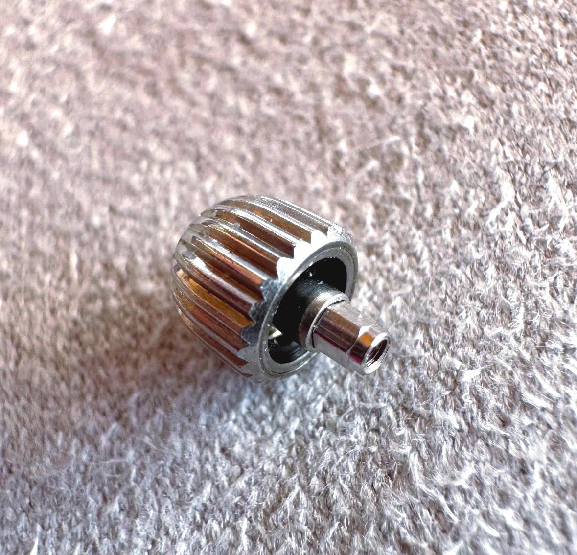 Vintage Heuer Crown 4.5mm – 0.9mm Thread – 2.5mm Tube – Domed Shield Logo