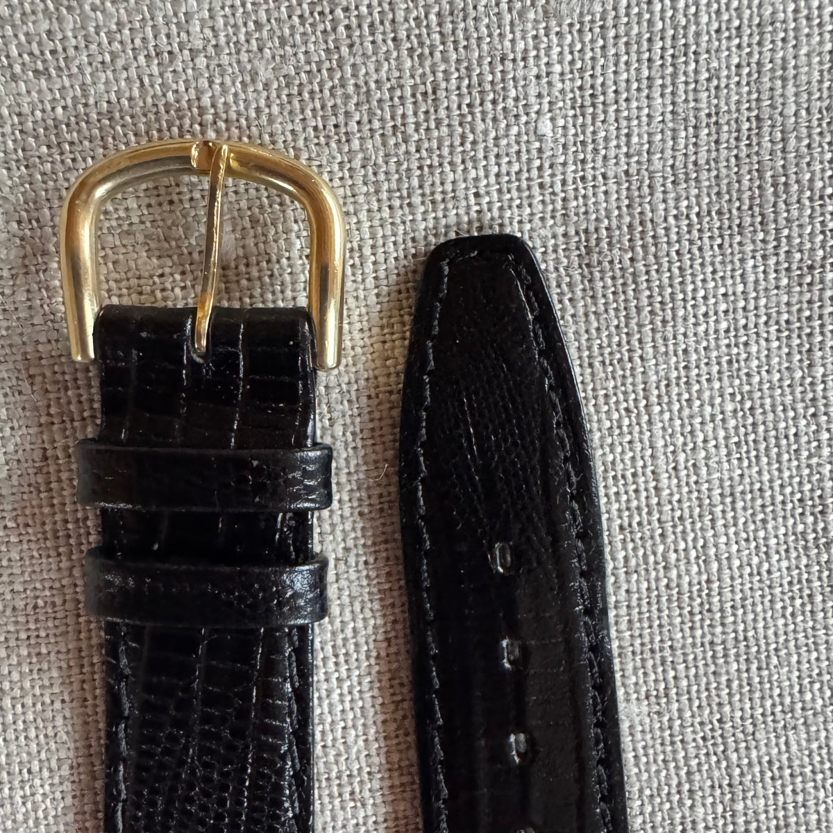Vintage NOS Delbana 18mm Black Leather Watch Strap – Lizard-Style – Gold-Tone Buckle