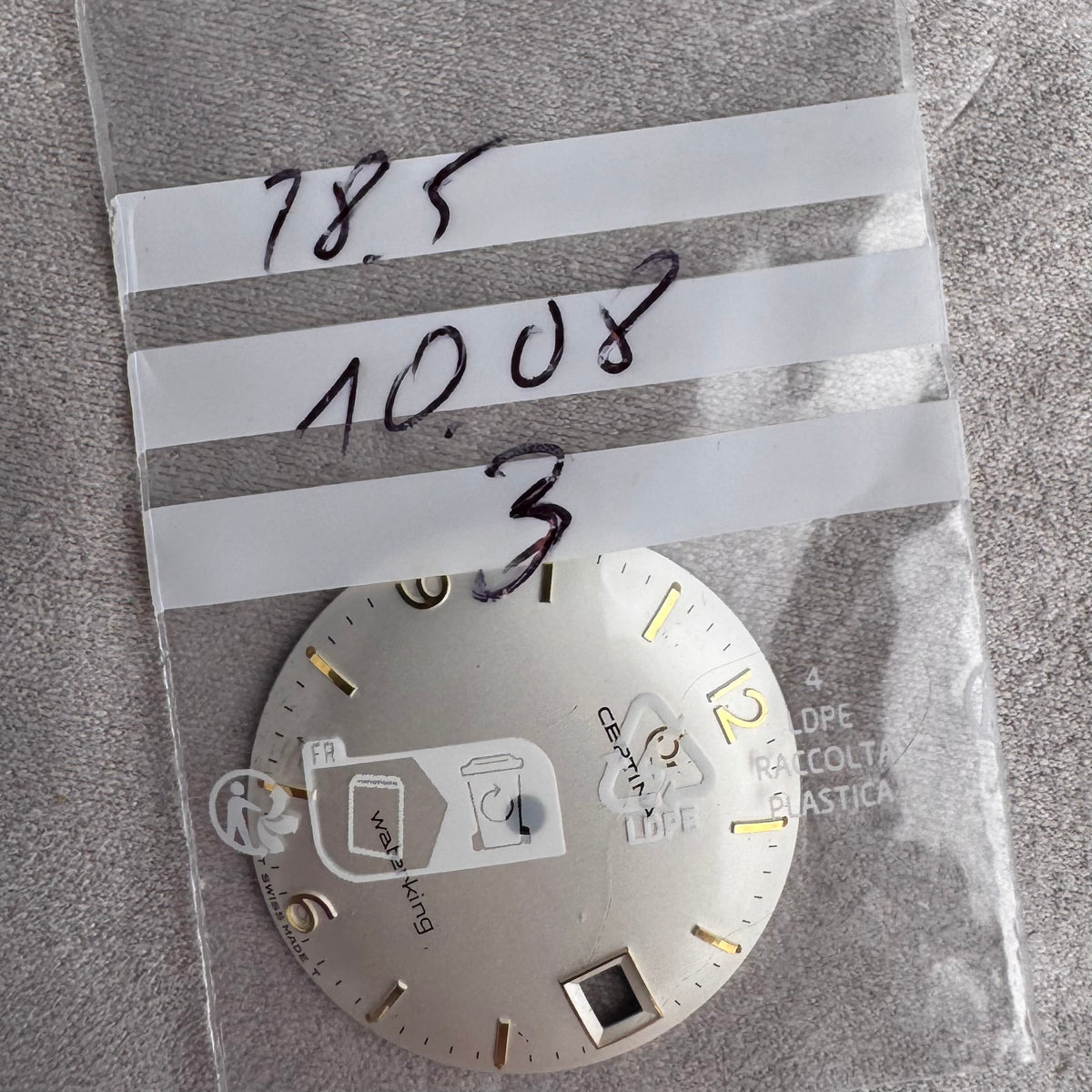 Cadran Vintage Certina Waterking 28,5 mm – Argent – Index Dorés – Date à 3h