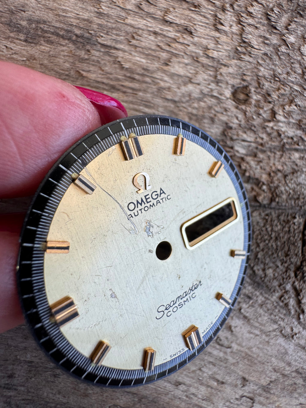 Omega Seamaster Cosmic Vintage Dial – Black Outer Track – Cal. 752 – 30.5 mm